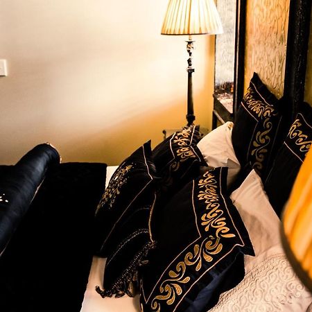 Castlemaine Colonial Motel Екстер'єр фото