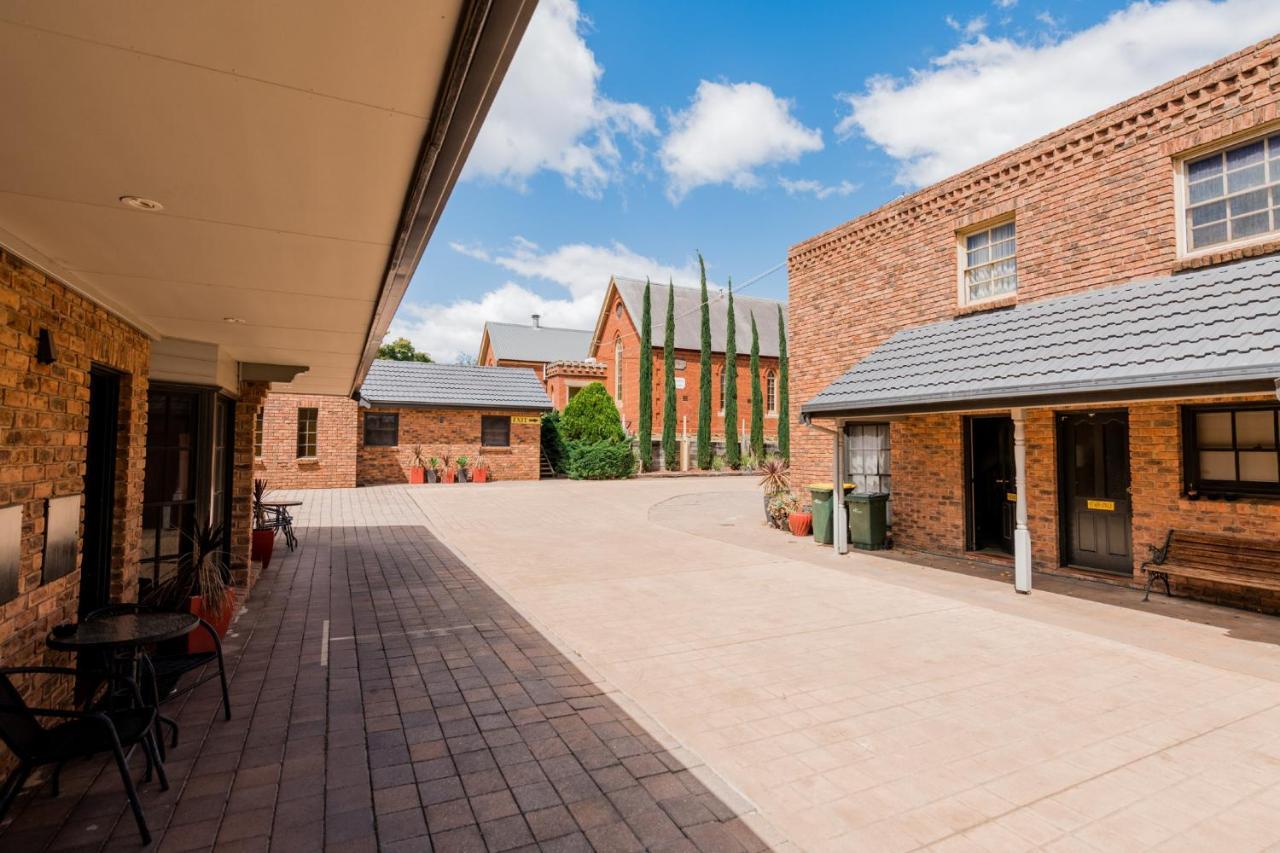 Castlemaine Colonial Motel Екстер'єр фото