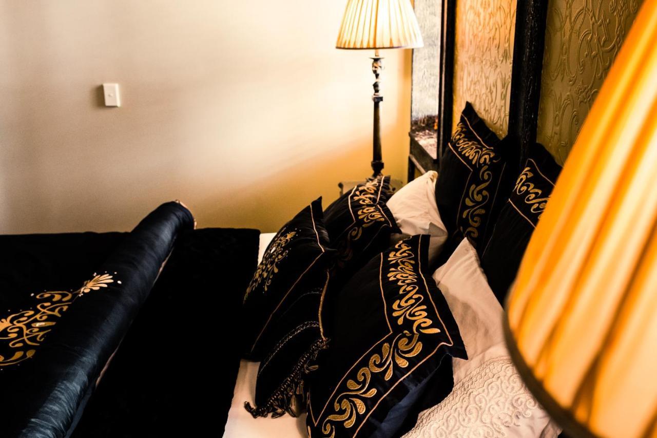 Castlemaine Colonial Motel Екстер'єр фото