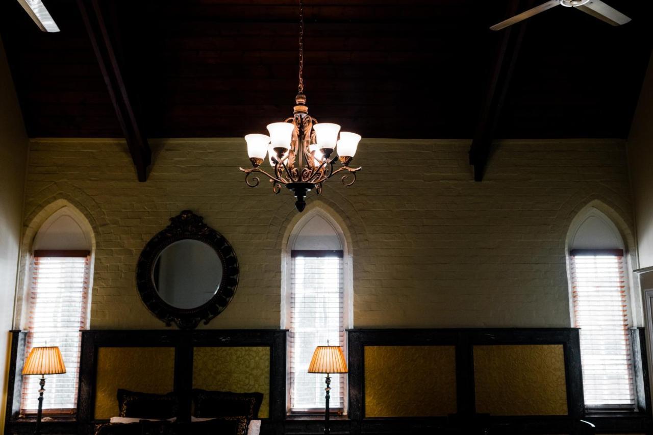 Castlemaine Colonial Motel Екстер'єр фото