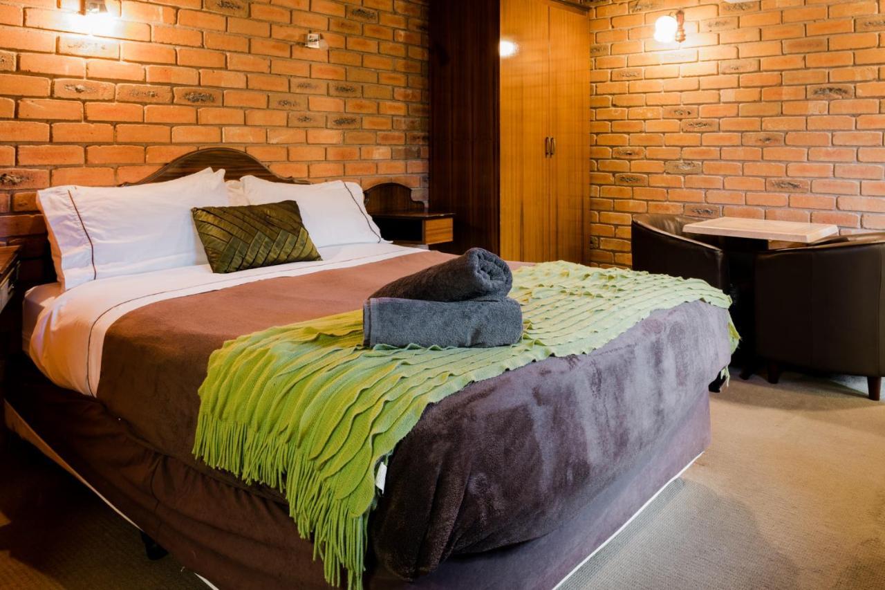 Castlemaine Colonial Motel Екстер'єр фото