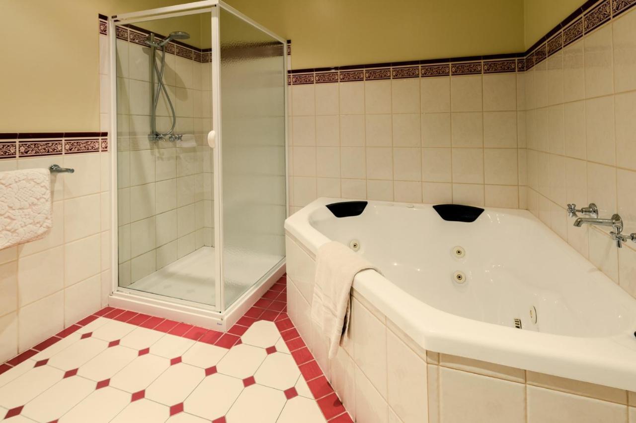 Castlemaine Colonial Motel Екстер'єр фото