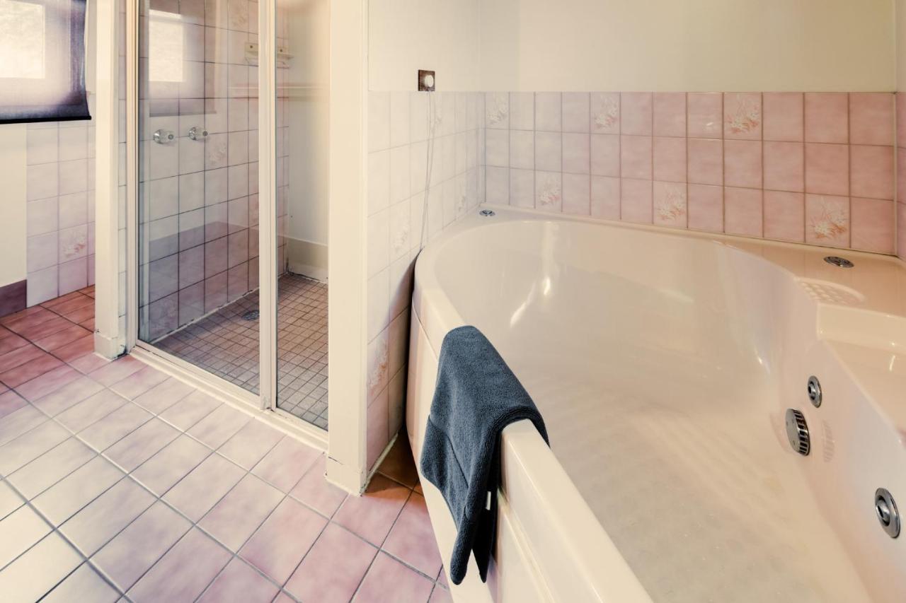 Castlemaine Colonial Motel Екстер'єр фото