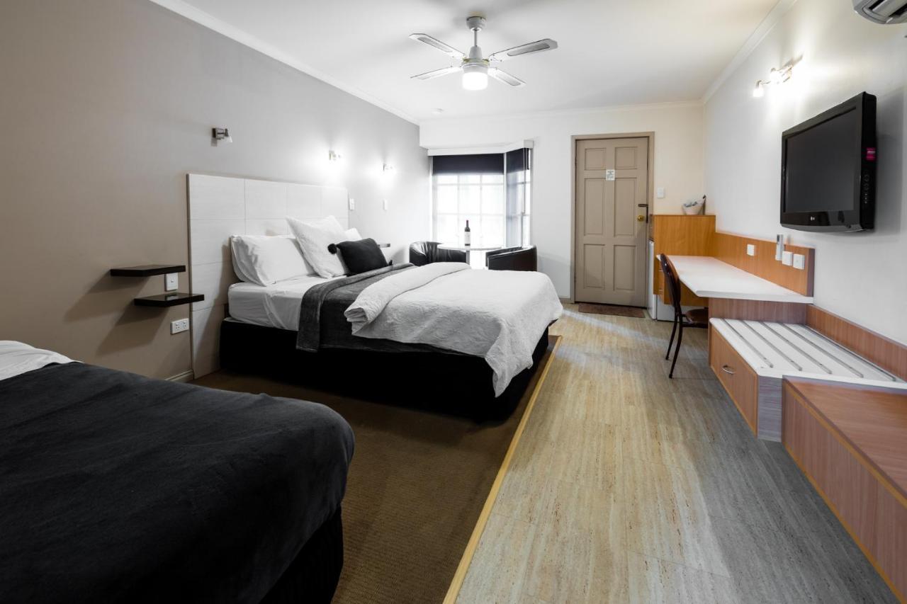 Castlemaine Colonial Motel Екстер'єр фото